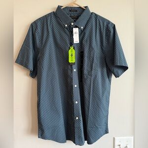 NWT - Banana Republic - Short Sleeve Button Down